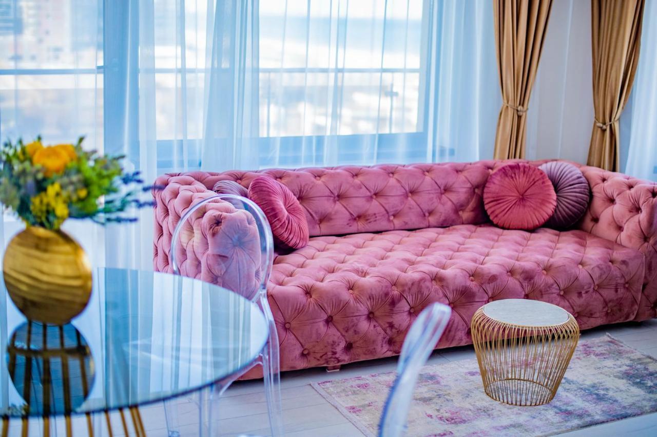 Summerland Luxury Velvet Front Sea View Apartment Mamaia Exterior photo