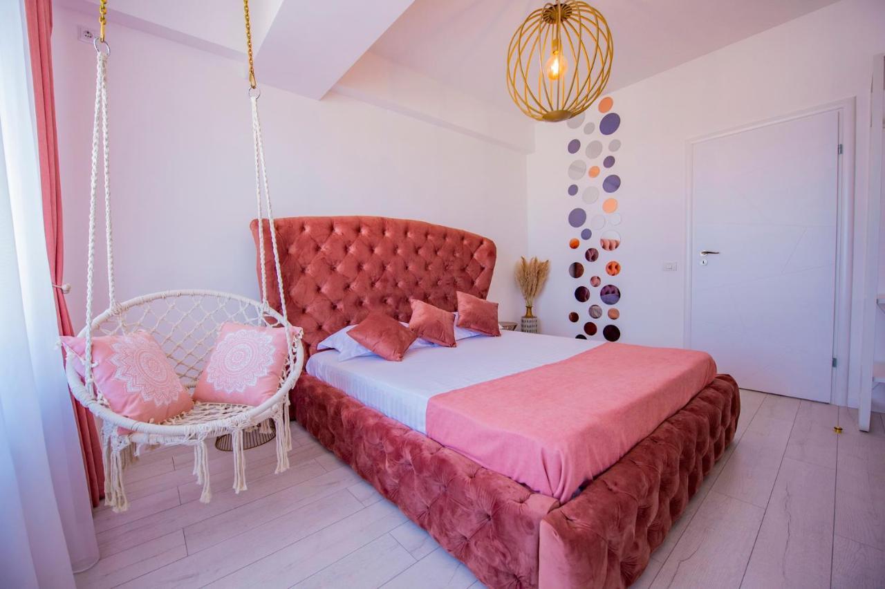 Summerland Luxury Velvet Front Sea View Apartment Mamaia Exterior photo