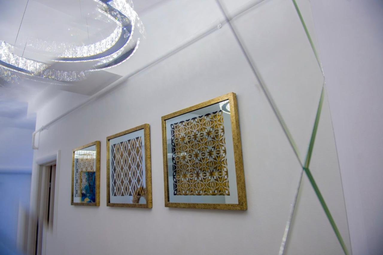 Summerland Luxury Velvet Front Sea View Apartment Mamaia Exterior photo