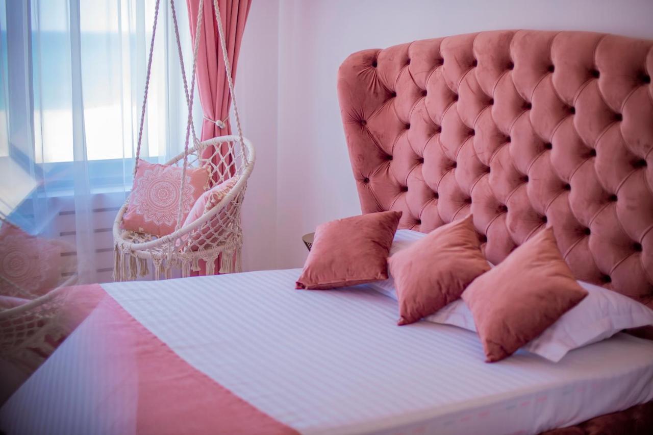 Summerland Luxury Velvet Front Sea View Apartment Mamaia Exterior photo